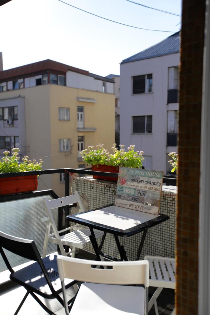 Brick Apartment On Macedonia Pedestrian Street Скопье Экстерьер фото